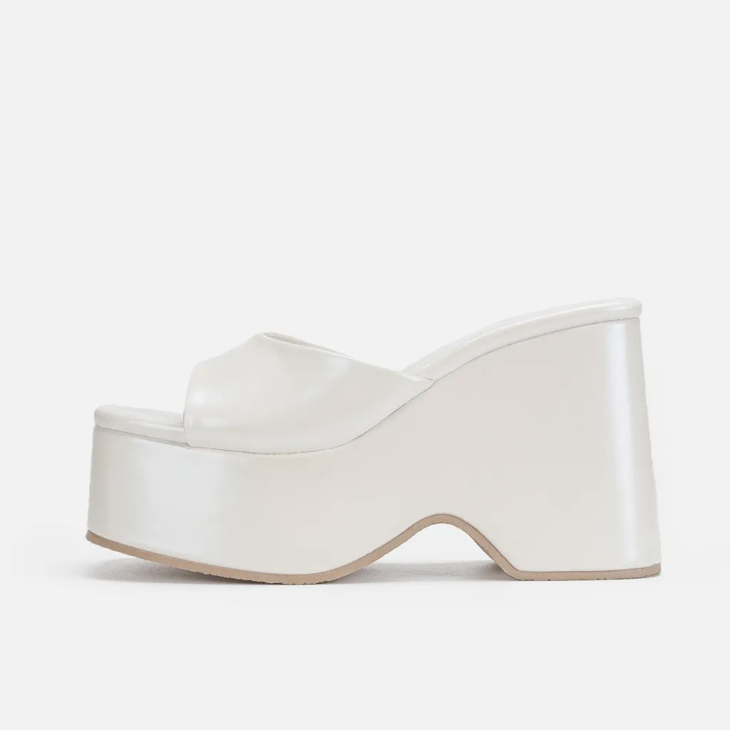 Thick Bottom Wedge Multi-colour Peep-toe High-heeled Sandals - White
