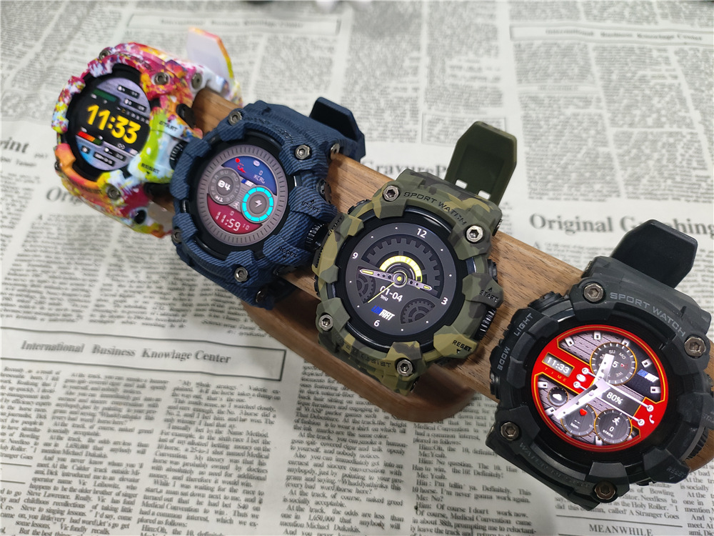 Compass Flash Light 1.32 Inch smartwatch