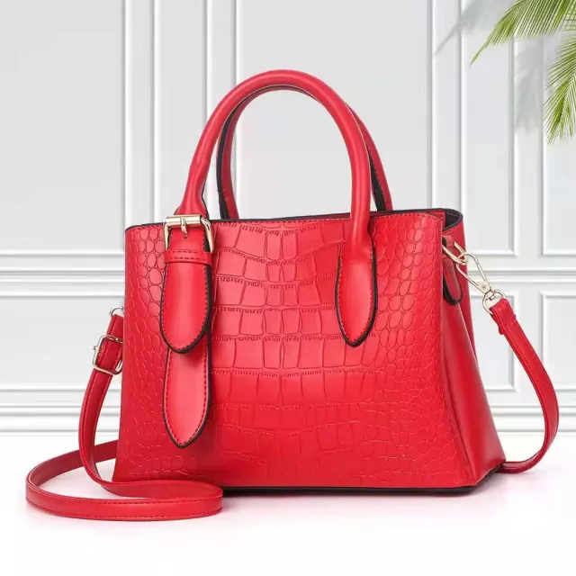 New Large Capacity Portable And Fashion Generous One shoulder Crossbody Commuter Women's Bag Red - Shop at LoveMi
