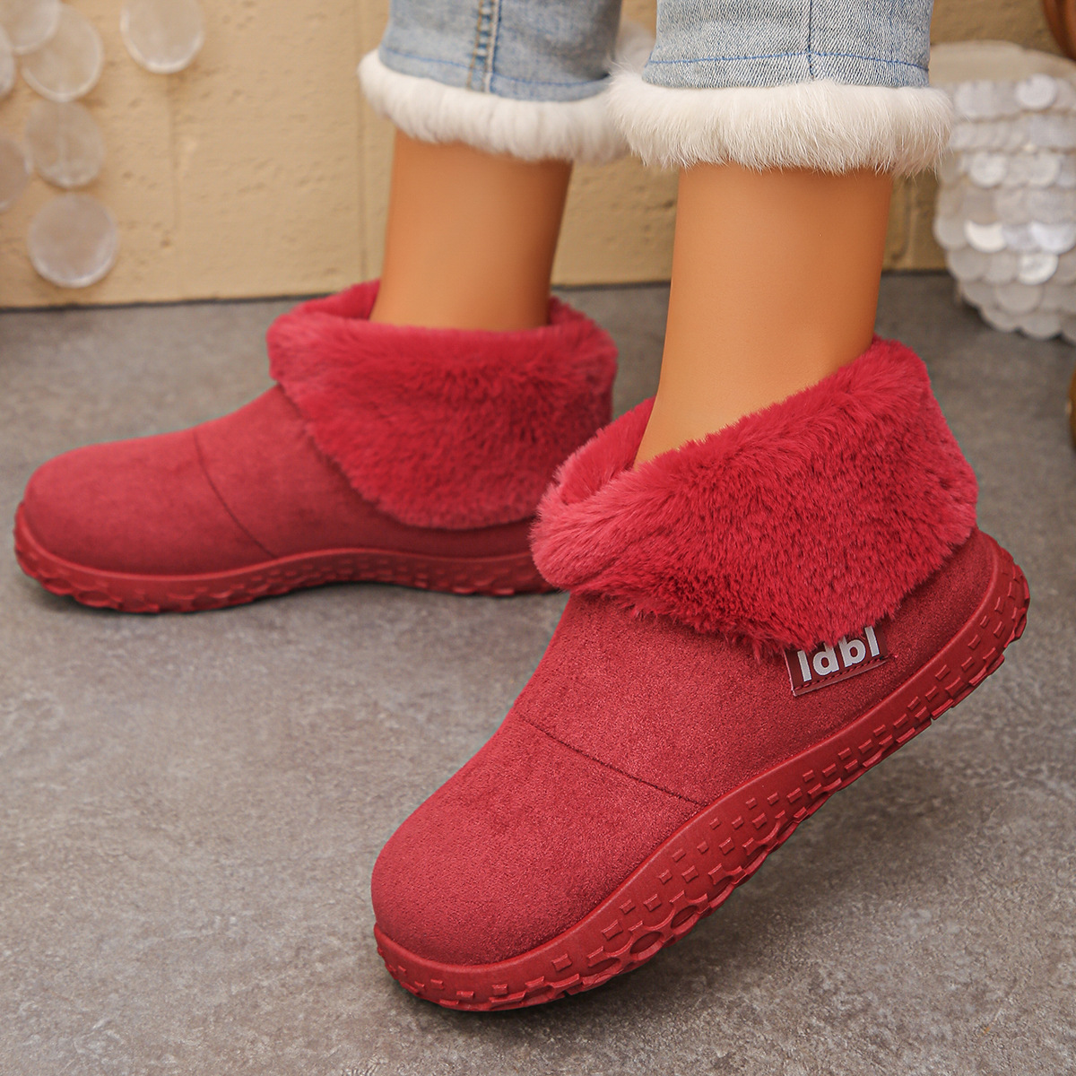 Women's faux-fur-lined boots product image 3