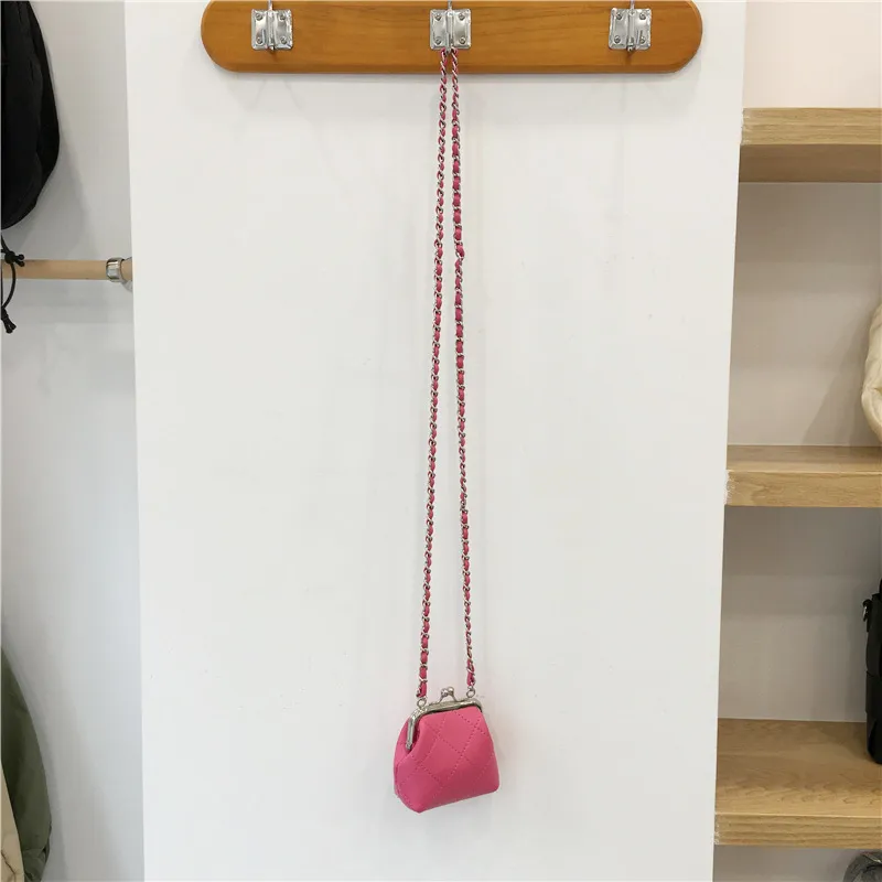 Textured Rhombus Chain Shoulder Crossbody Earphone Bag - Rose