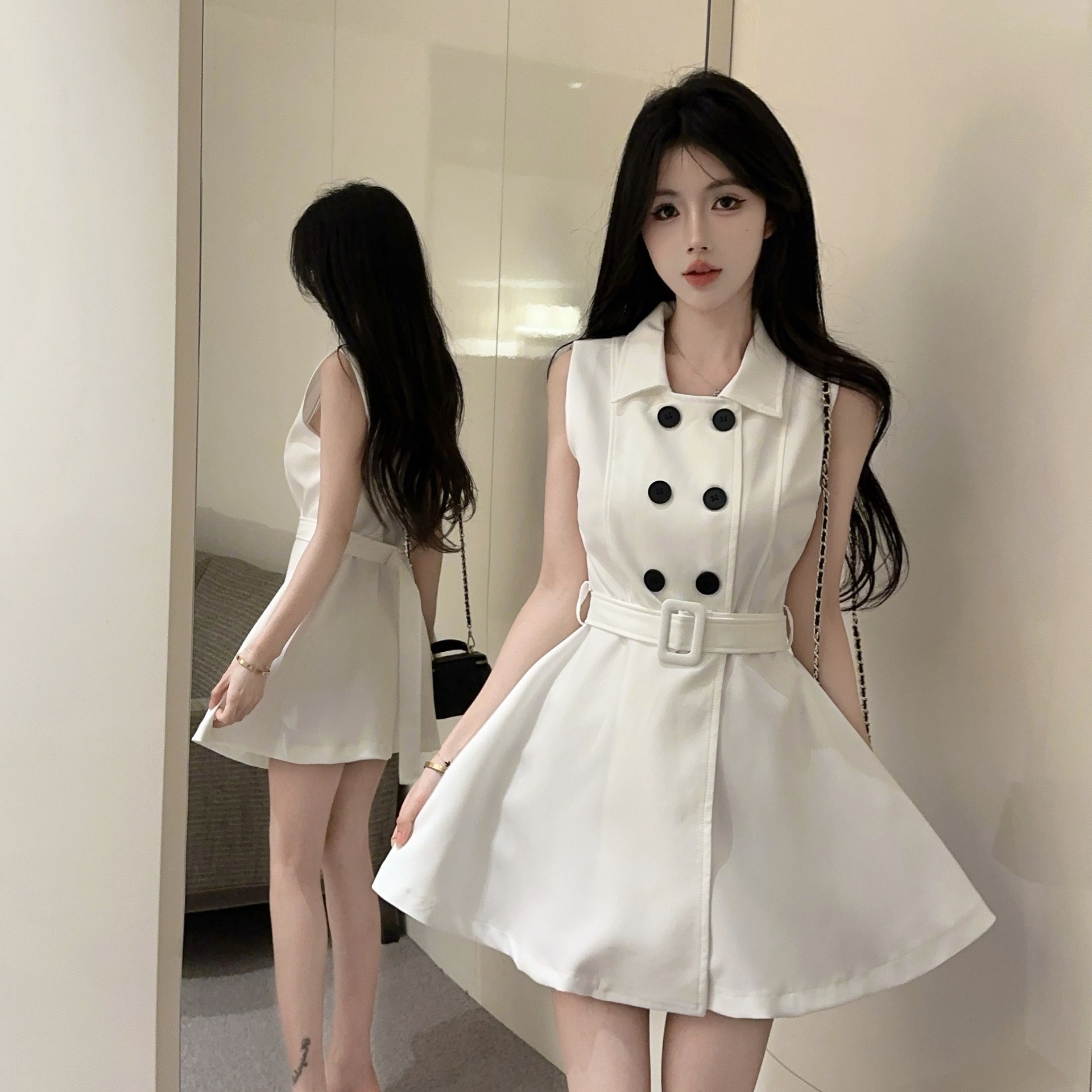 Waist-cinched Sleeveless Lapel-collar Trench-style Dress