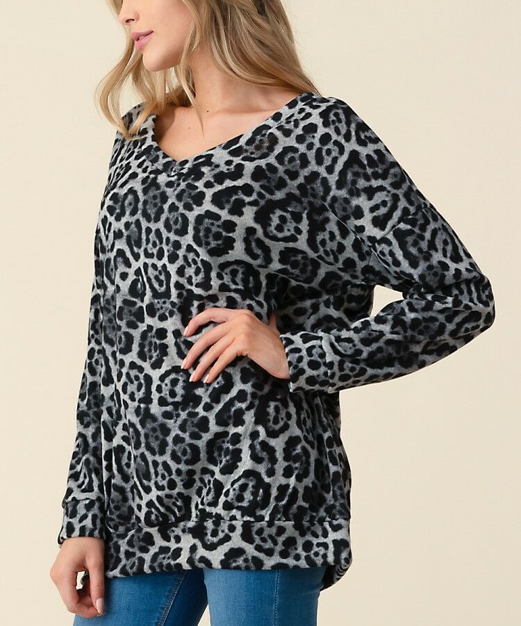 Title 5, Leopard print round neck long sleeves