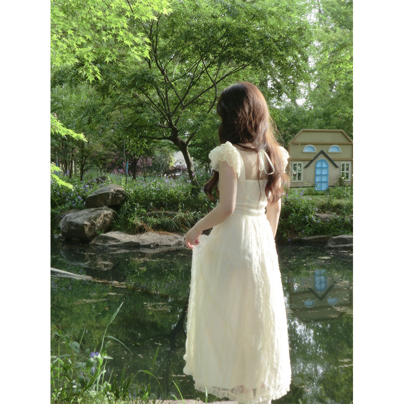 Lace Flying Sleeve Dress Small Gentle