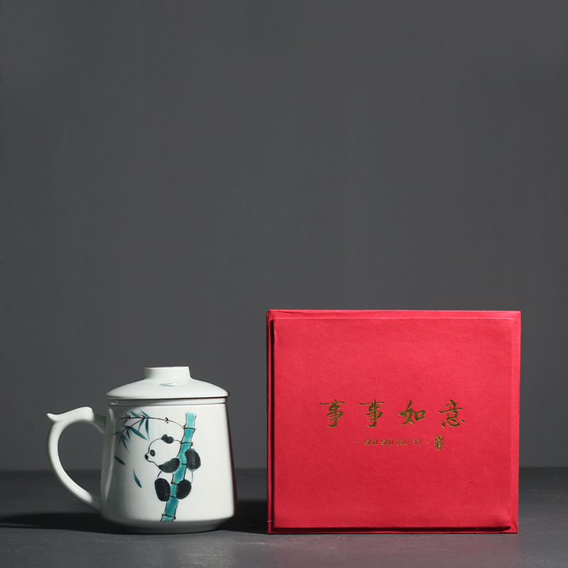 كوب ماء سيراميكي مزخرف بغطاء وتصميم باندا يدوي لطيف - طقم شاي كونغ فو