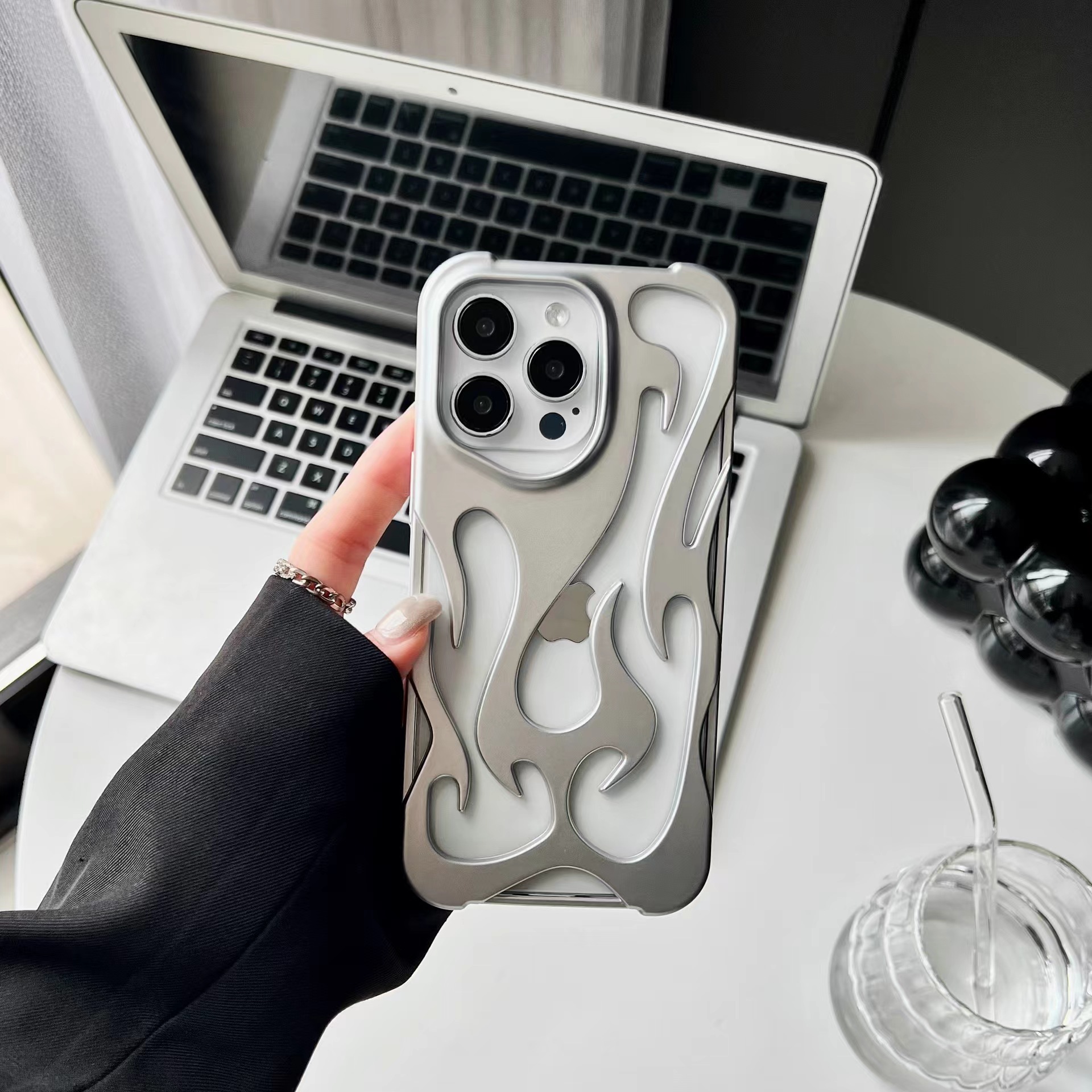 Electroplating Hollow Heat Dissipation Phone Case - Image 11