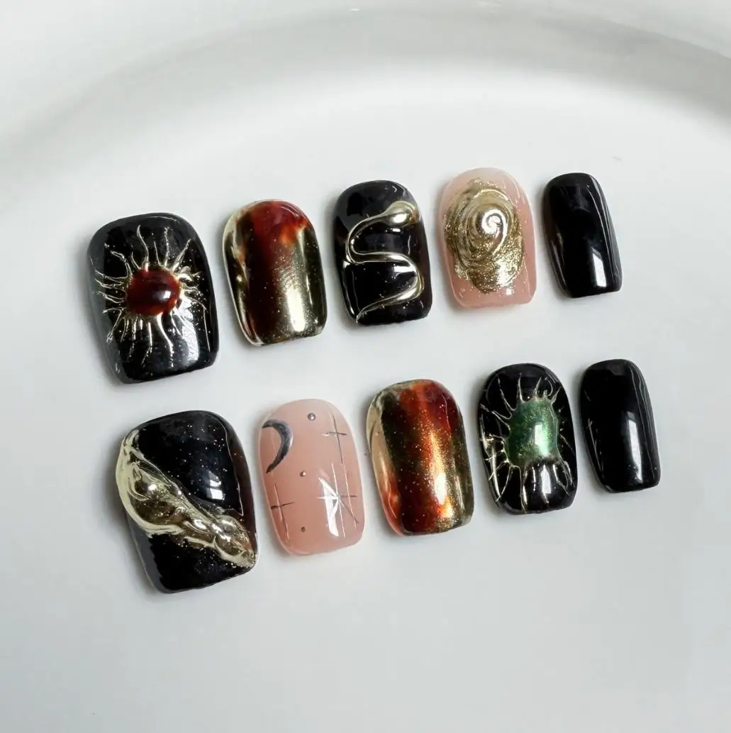 Sweet And Cool New Hand-Painted Nail Art Instagram-Style Short Mechanical Style
