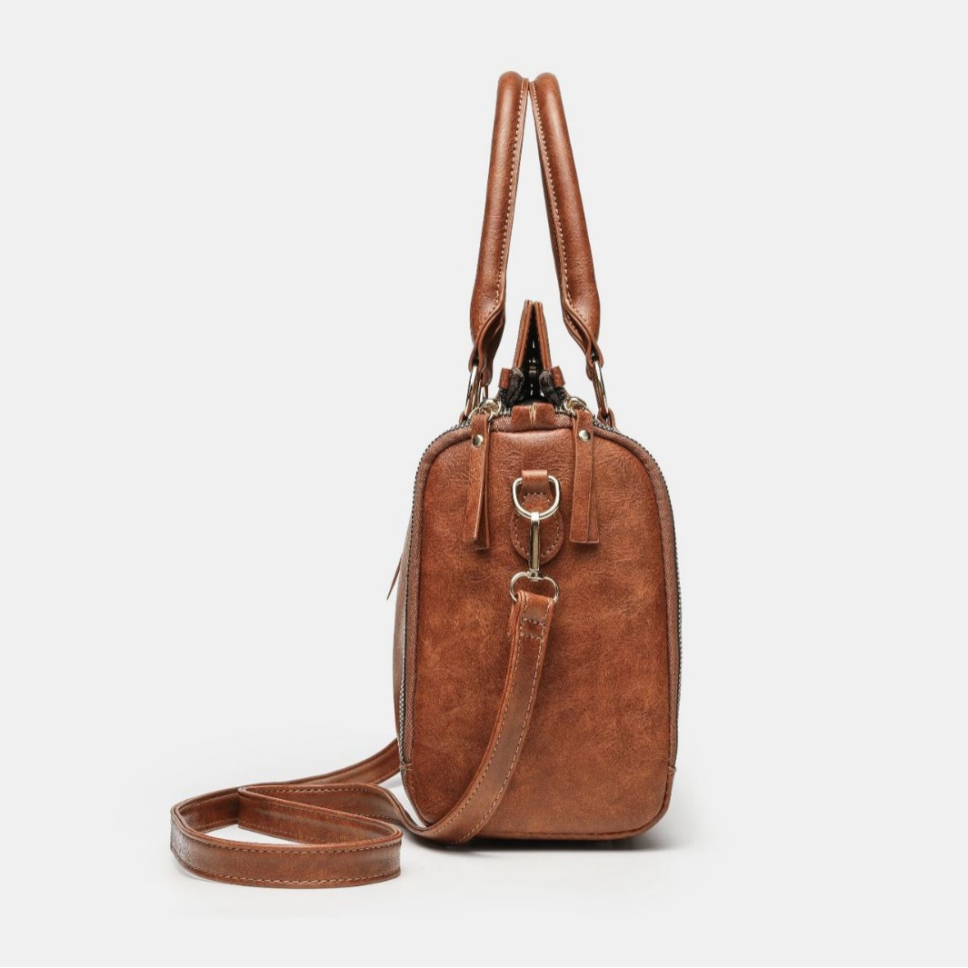 Tote Bag With A Multi-functional, Detachable Shoulder Strap For Handheld Use 4