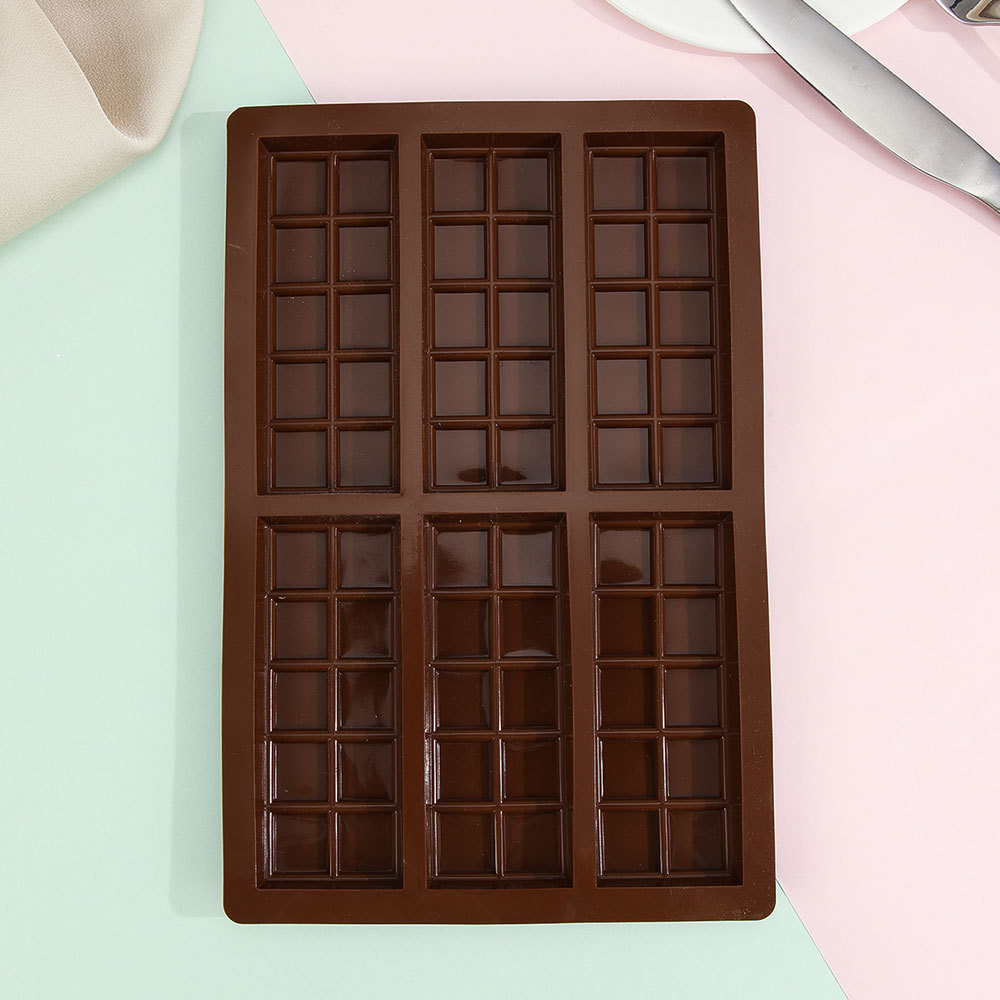 Title 3, 6-piece Chocolate Mold Food Grade