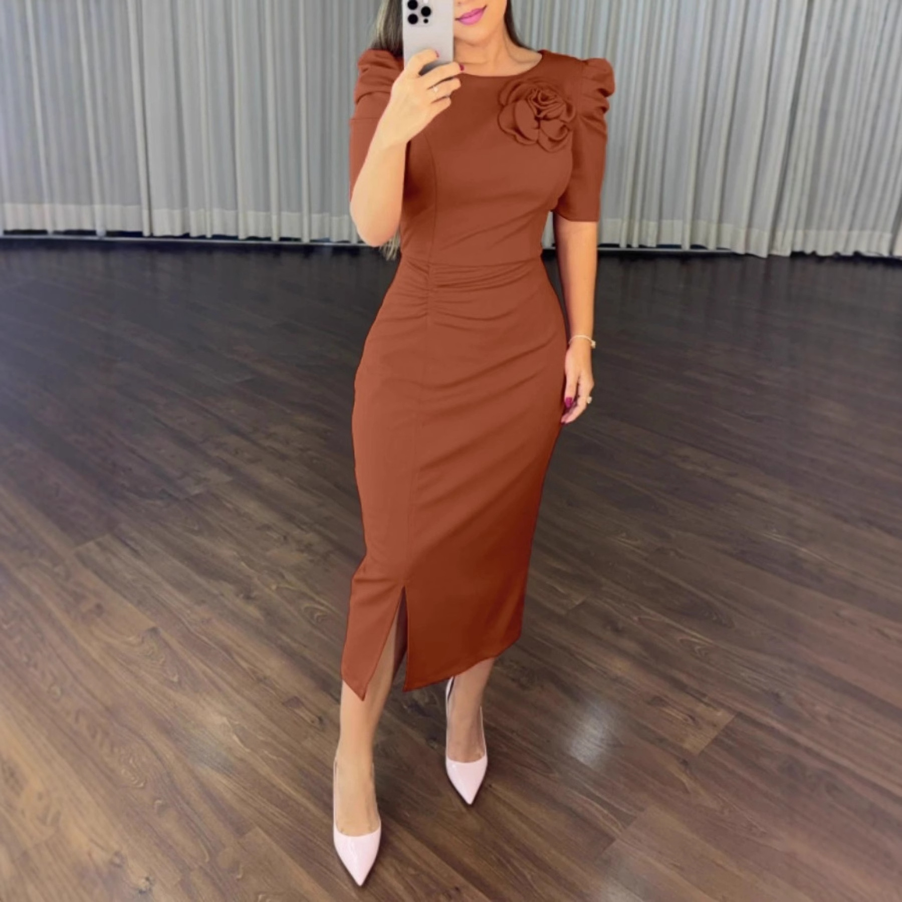 Elegant High-waisted Figure-hugging 3D Floral Short-sleeve Dress