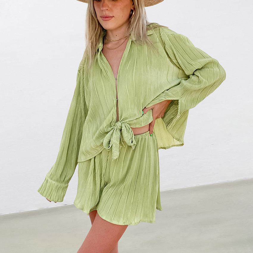 Women's Fresh Simple Green Lace-up Pleated Shirt Shorts Suit
