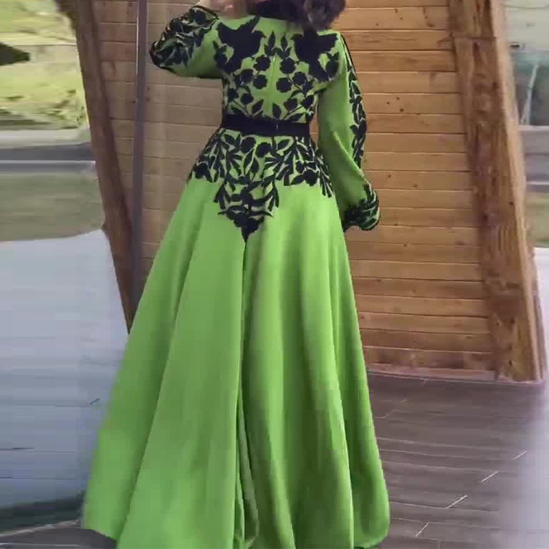 Printed Batwing-Sleeve Midi Dress, picture 3 of 7