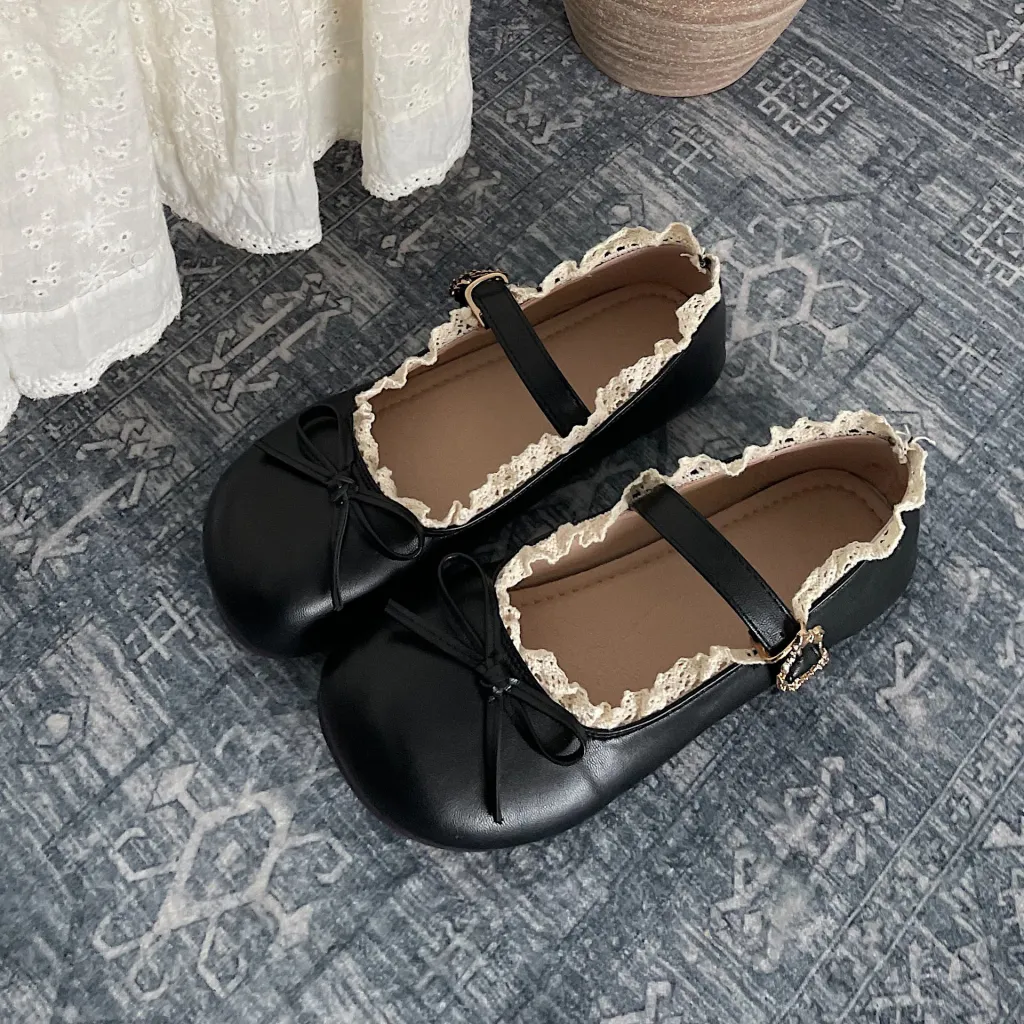 Round Toe Vintage Bow Leather Flat Shoes - Black