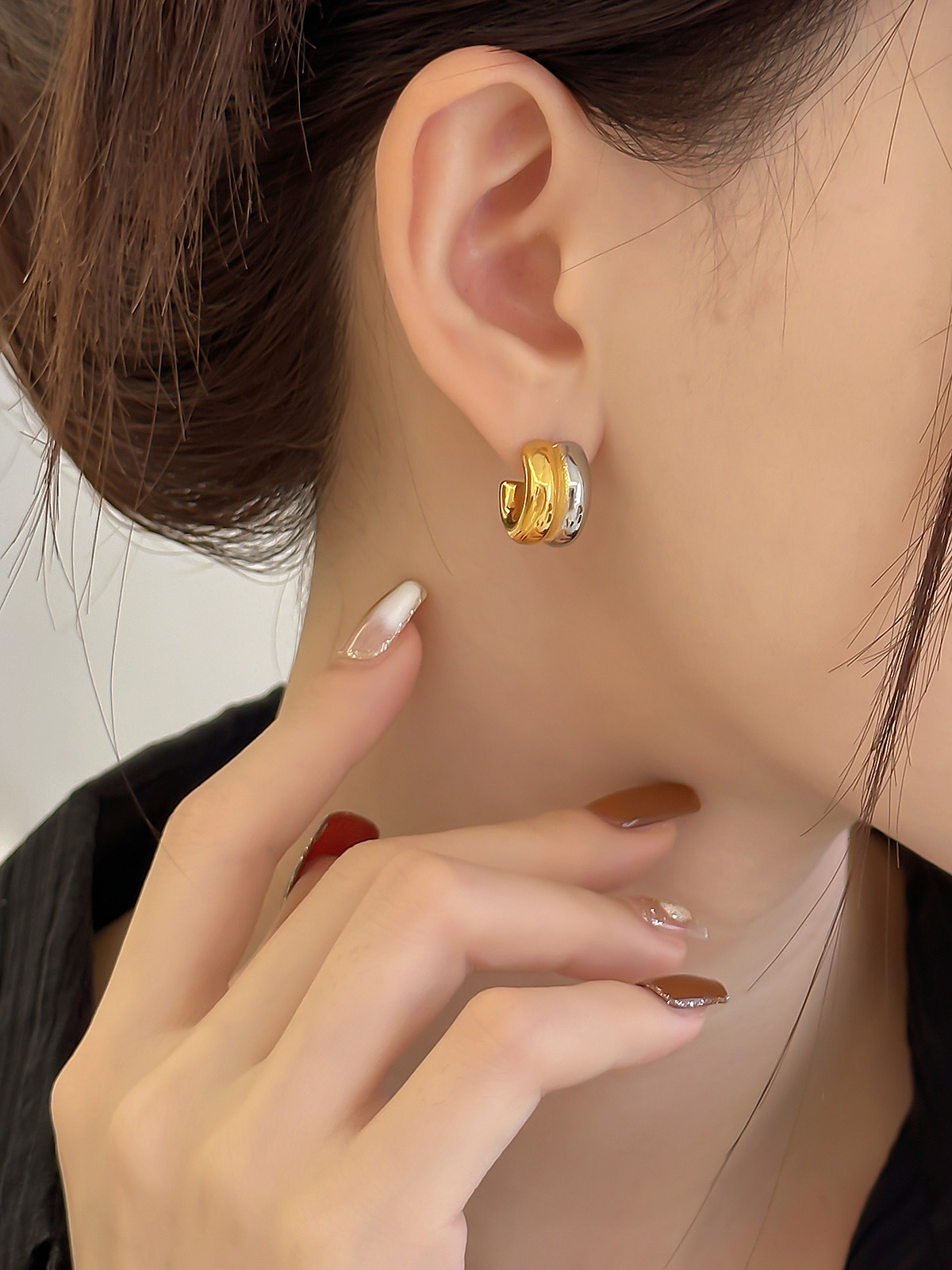 Women's Niche C- Type Gas Sterling Silver Needle Earrings