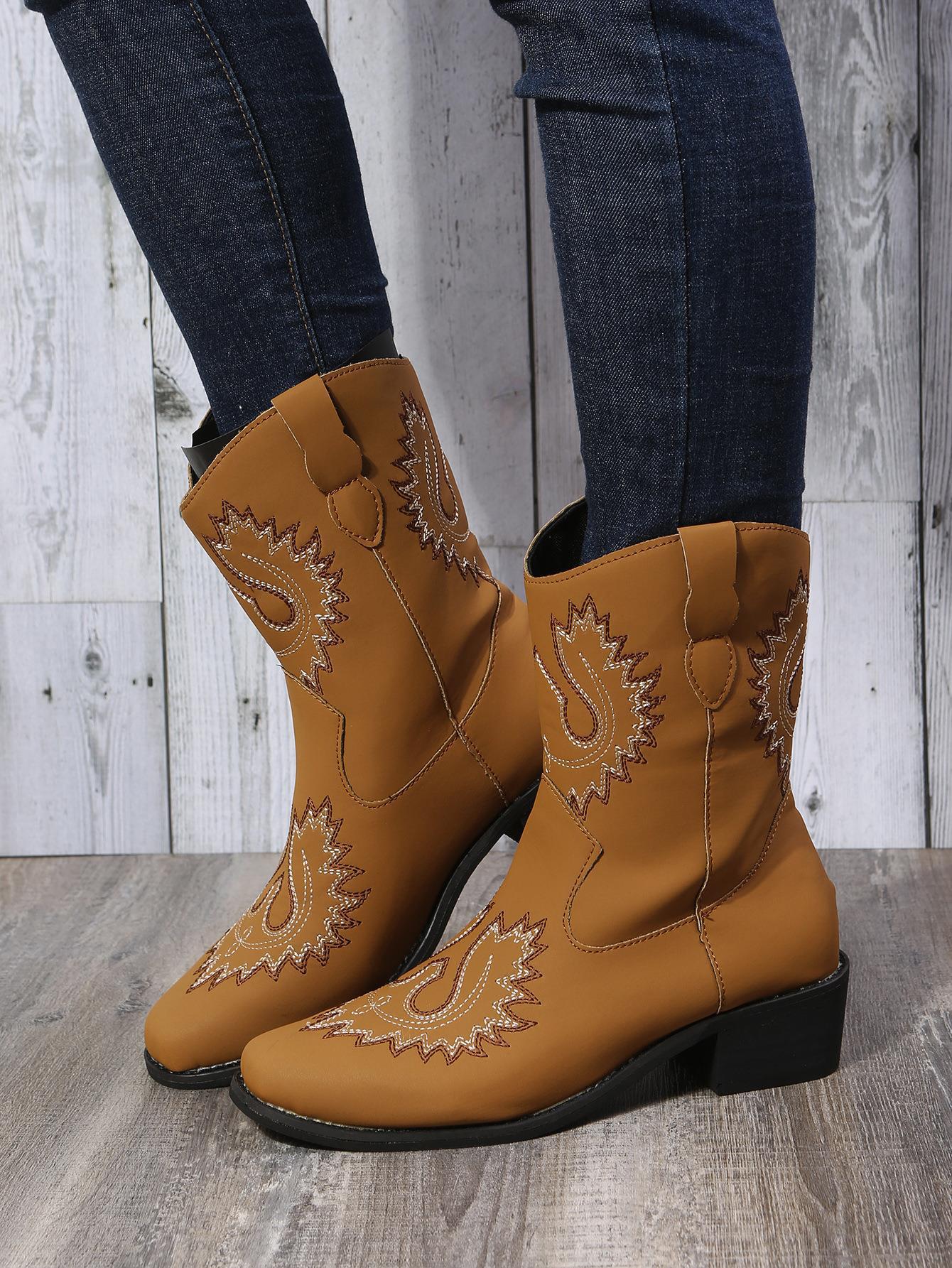 Title 10, Nouvelles Bottines Grandes Broderies Style Ethn...