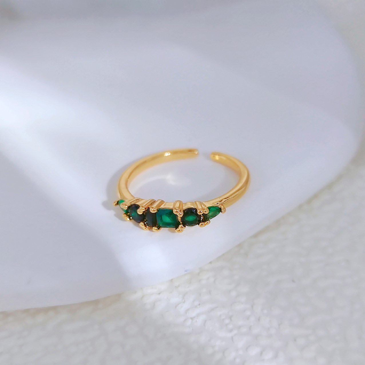 https://cf.cjdropshipping.com/quick/product/1a0062dc-e88d-46b3-bc6e-5b1924ab3ae9.jpg