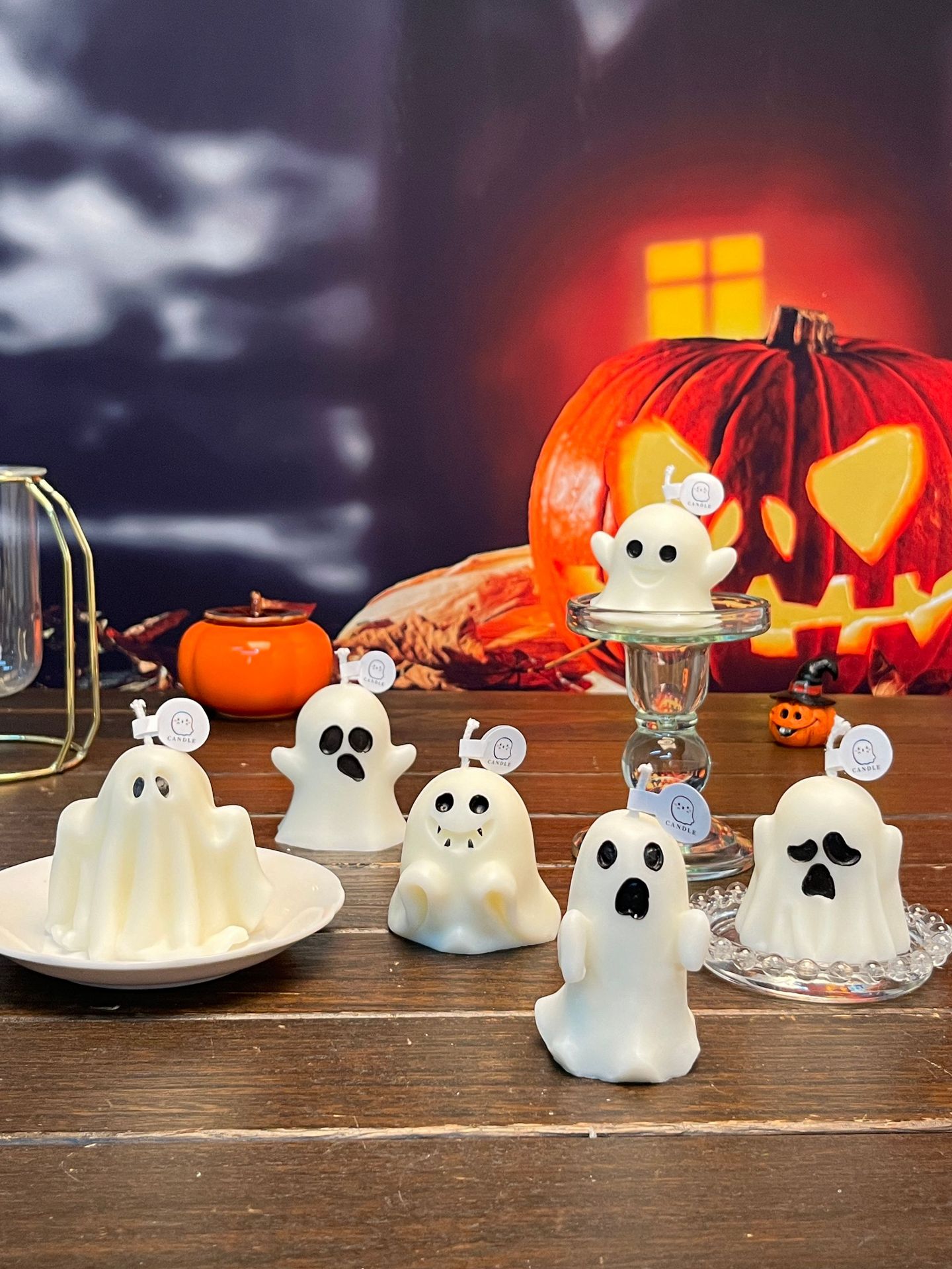 Title 13, Party Decoration Gift Halloween Funny Ghost Aro...