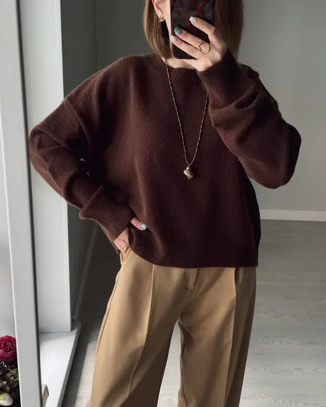 Relaxed Laid back Short Knit Long sleeve Crewneck Pullover Brown - Shop at LoveMi