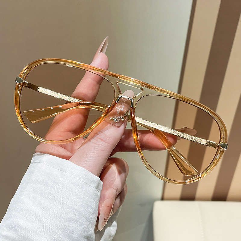 Large-frame Sunglasses Frog-style Shades
