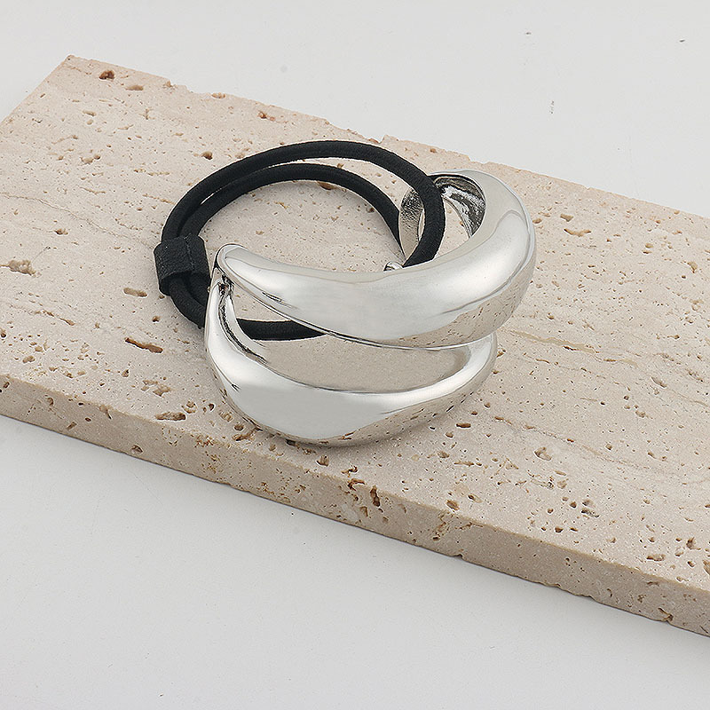 Asymmetric Semicircle Silver