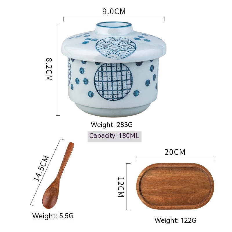 Minimalist small tureen with lid (photo color-spoon only)