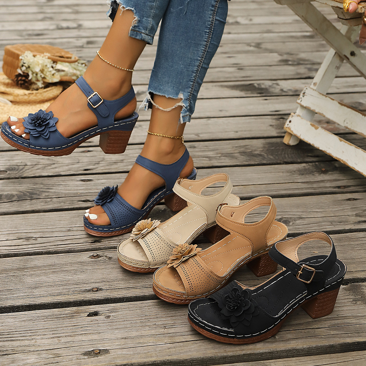 Female Hollow Flower Thick Sole Straight Sandals