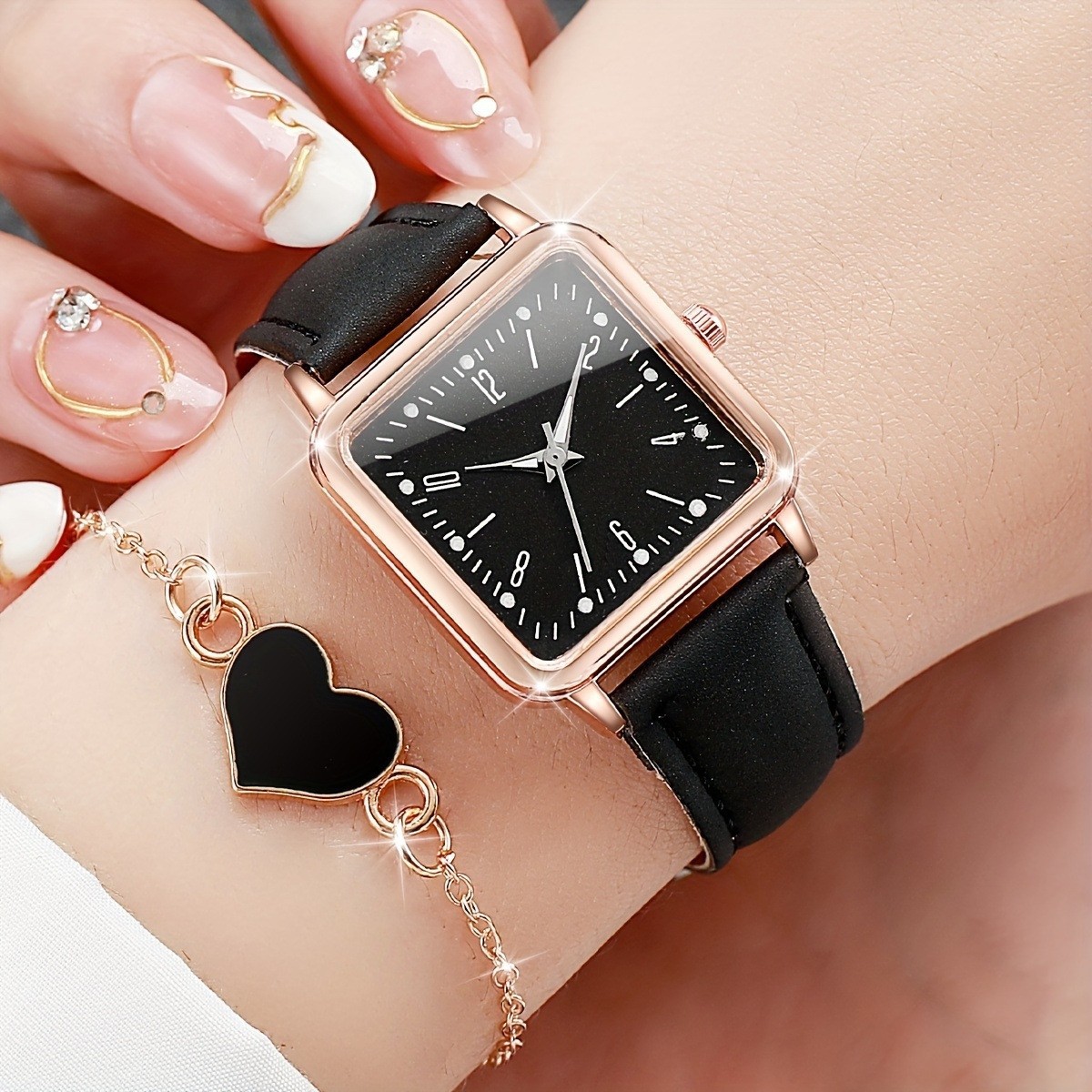 Casual And Stylish New Womens Quartz Watch 8
