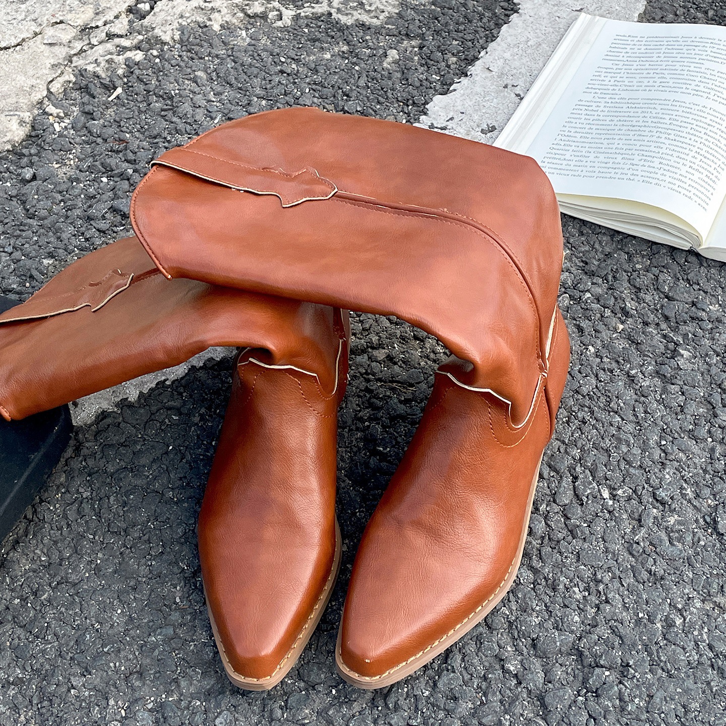 Retro Sophisticated Chunky-heel Pointed-toe Western Cowboy Boots