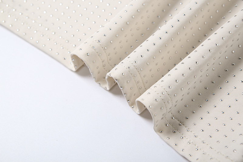 Сексуальное облегающее платье-футляр с открытой спиной и бретельками на бретельках