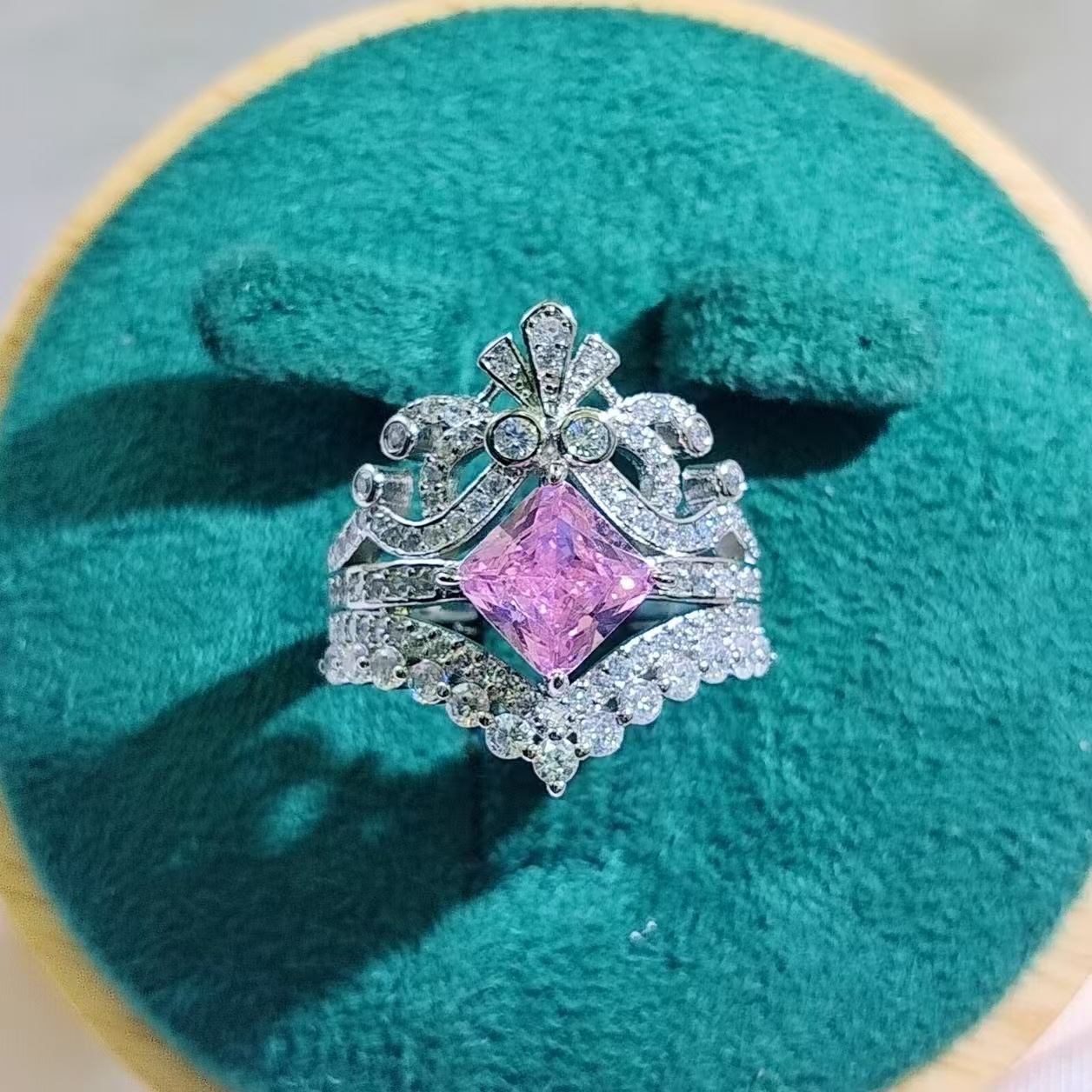 Light Luxury Full-Diamond Moissanite Stackable Ring