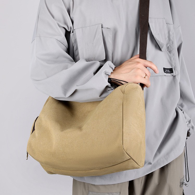 Retro Canvas Sports Gym  Large-capacity Crossbody Bag