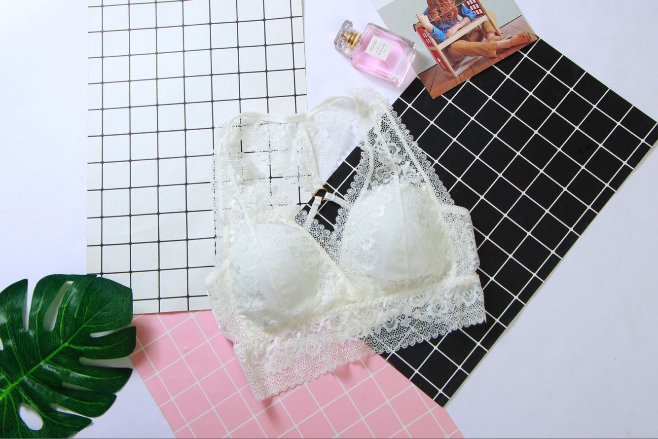 Women's Unwired Lace Strap Chest Pad