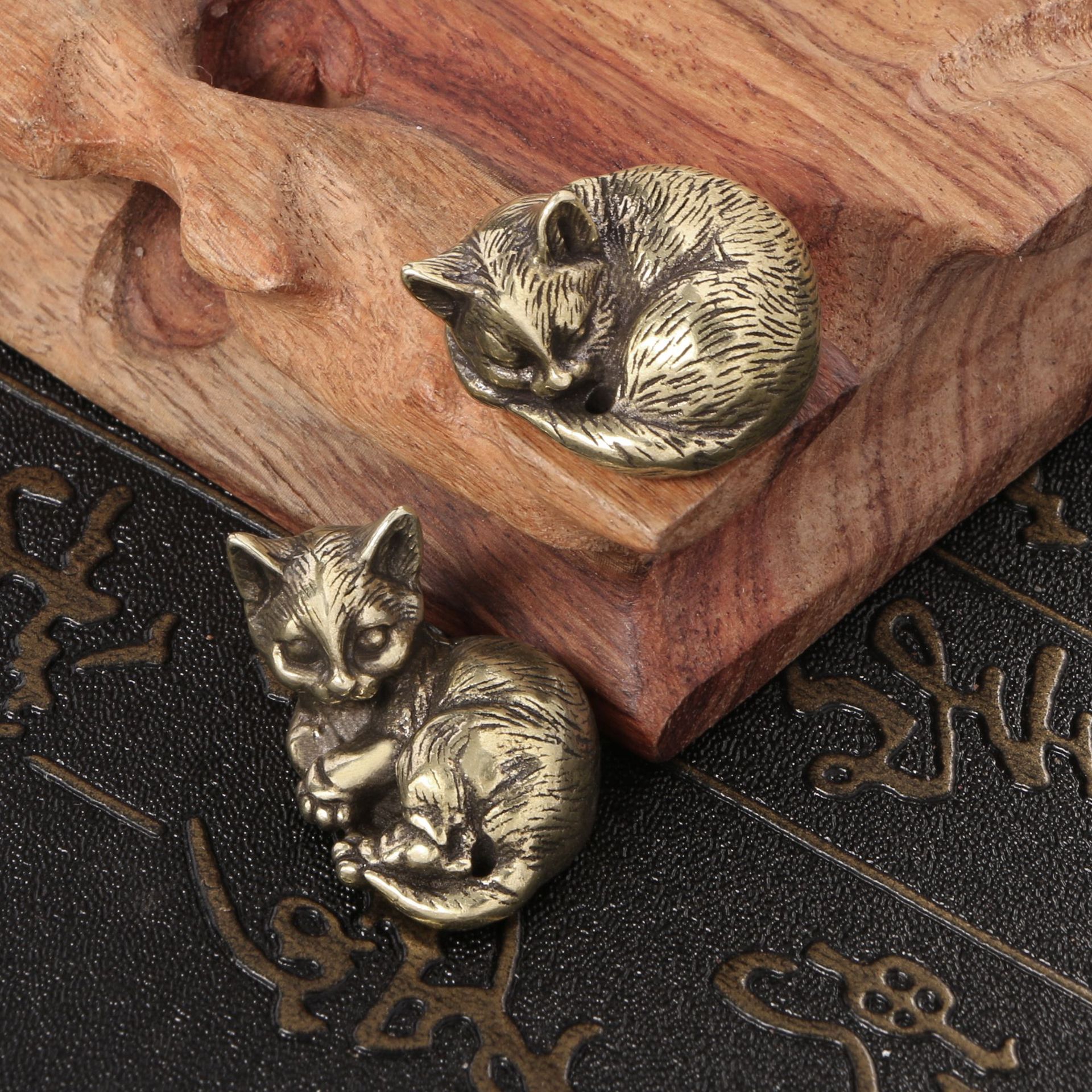 Solid Copper Sculpture Of A Cute Cat Tea Pet Ornament