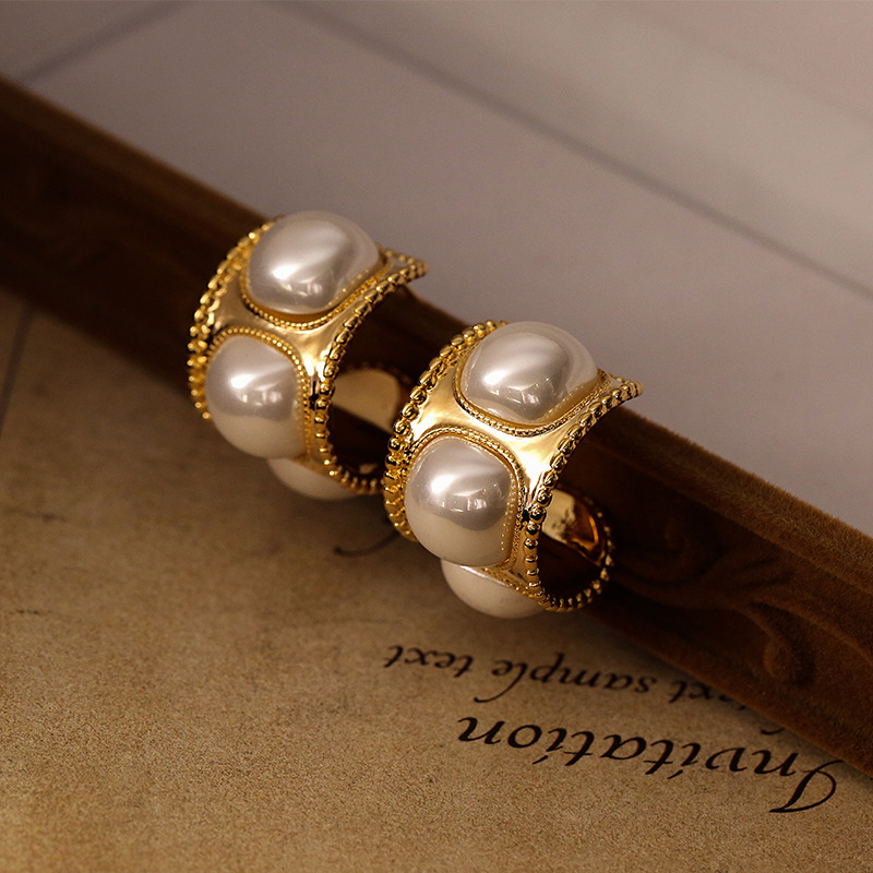 French Style C-shaped Earrings Women's Design Pearl