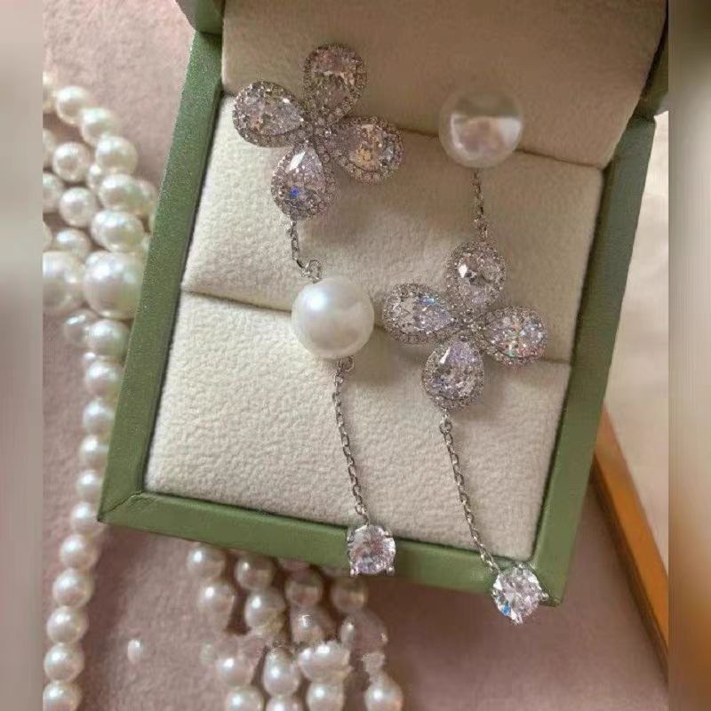 Asymmetric Flower Pearl Tassel Female Stud Earrings
