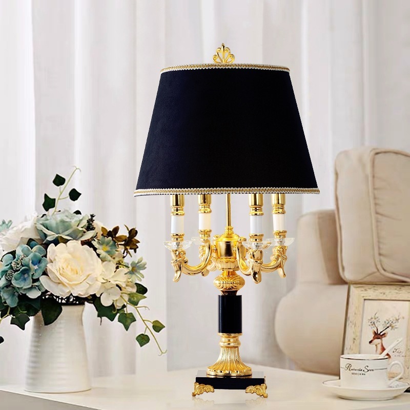 Luxury High-end American-style Table Lamp For The Living Room And Bedroom Bedside