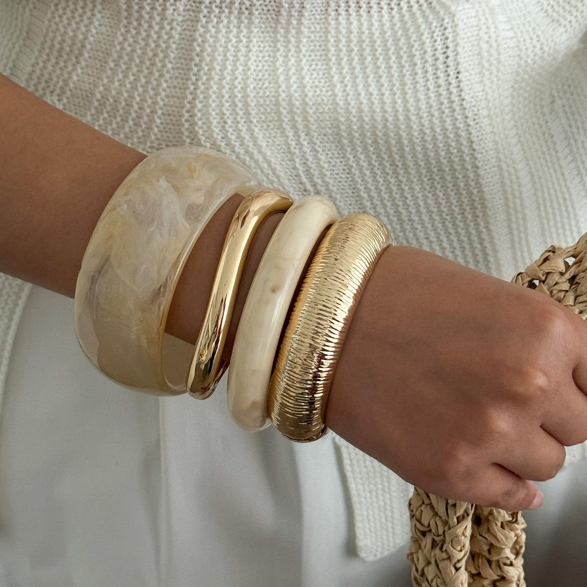 Fashionable Irregular Geometric Resin Bracelet