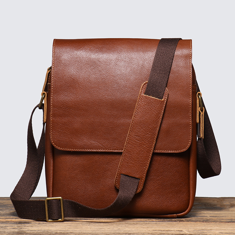 Men's And Women's Vintage Cowhide Crossbody Bag