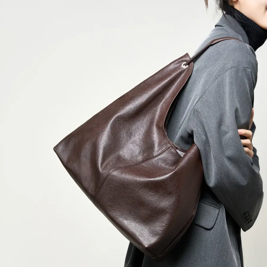 Vegetable Tanning Leather Popular Large-capacity Textured Tote Bag