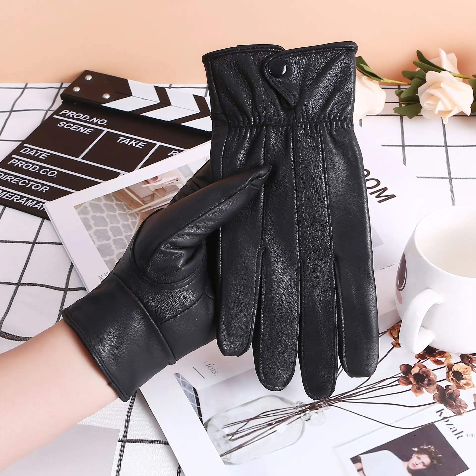 Fleece-lined Thickened Cold-resistant Windproof Sheepskin Mittens