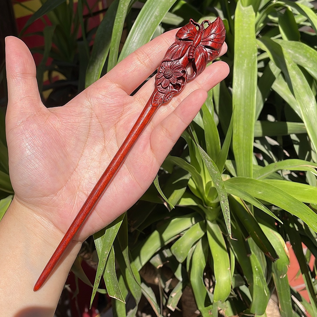 Ebony Antique Carved Hairpin 14