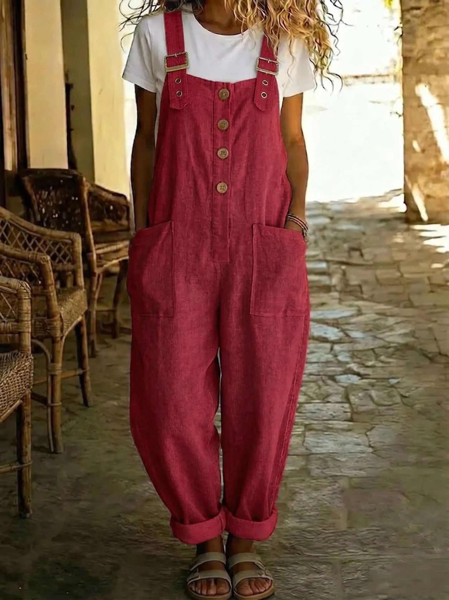 Women's straight-leg overalls in apricot – vintage high-waist sleeveless suspender