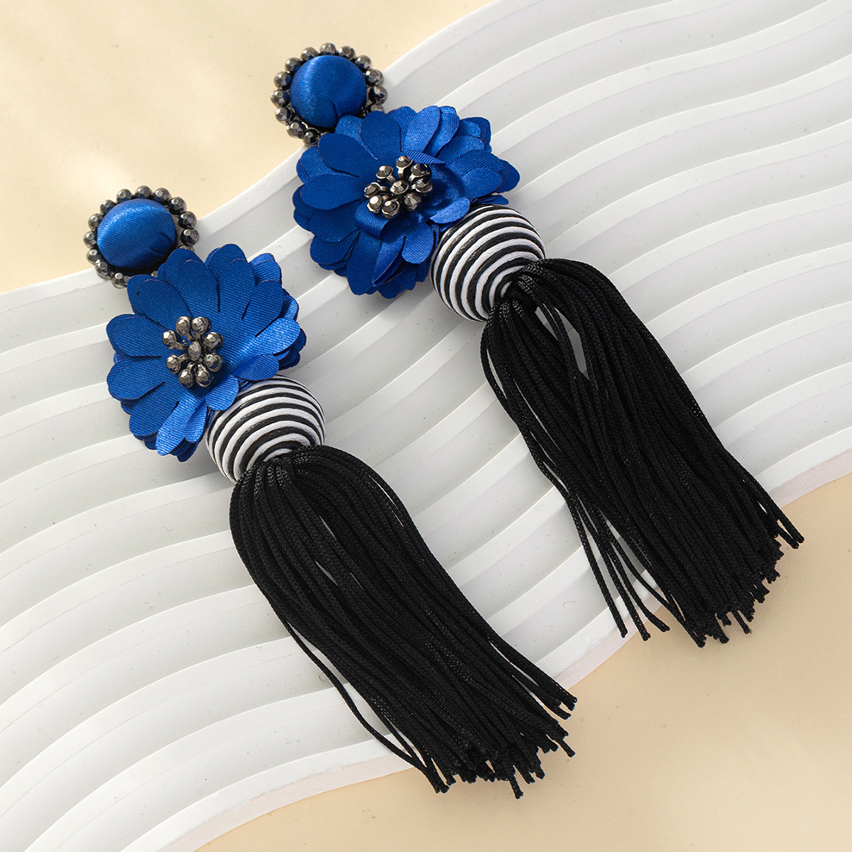 Fashionable Exaggerated Flower Tassel Earrings In Bohemian Ethnic Style