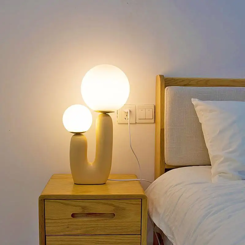 Internet-famous Resin Desk Lamp