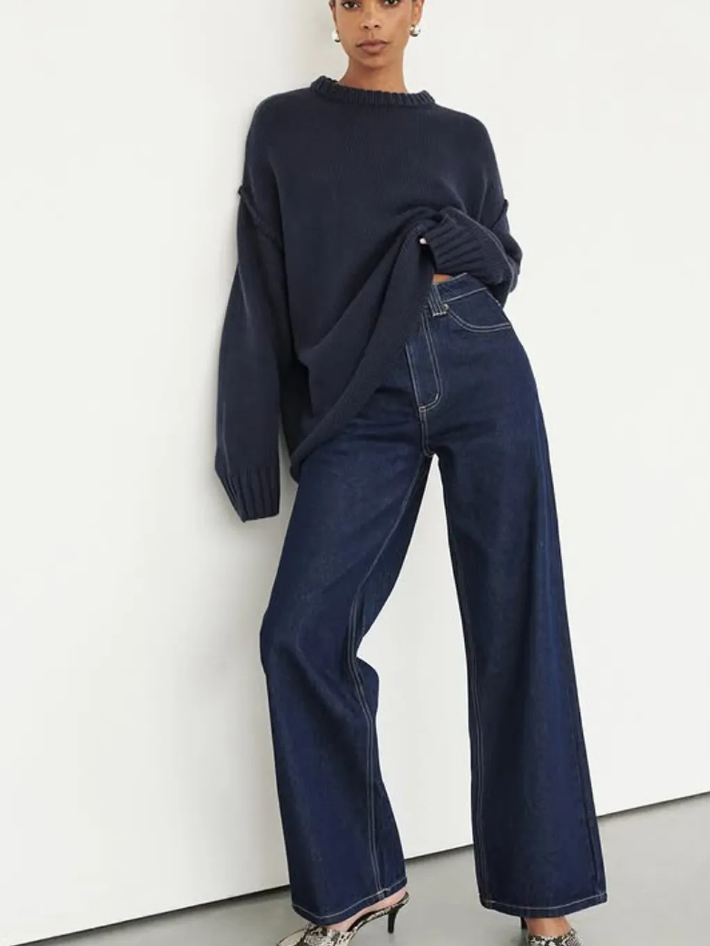 Round Neck Reverse Sweater Solid Color Casual Knitted Top - Dark Blue