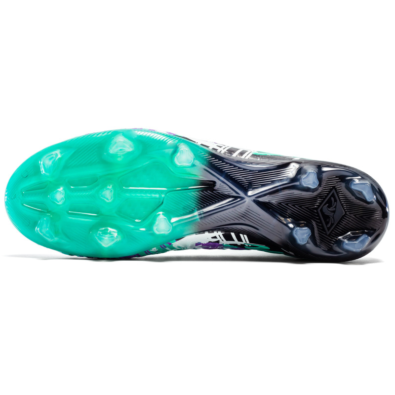 High-top Soccer Shoes For Teens And Children - All Sizes 17 High-top Soccer Shoes For Teens And Children - All Sizes