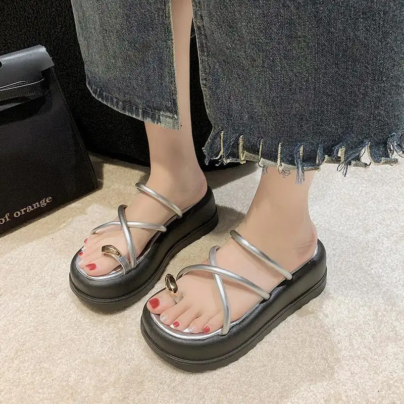 Women's Summer Outdoor Slippers Retro Easy Matching Platform Platform Toe Covering Western Style Sandals