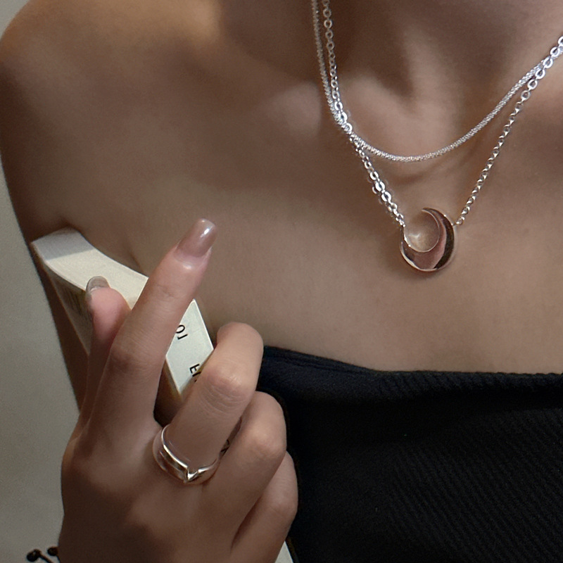 S925 Sterling Silver Moon Necklace With A Niche, Designer-Look Design