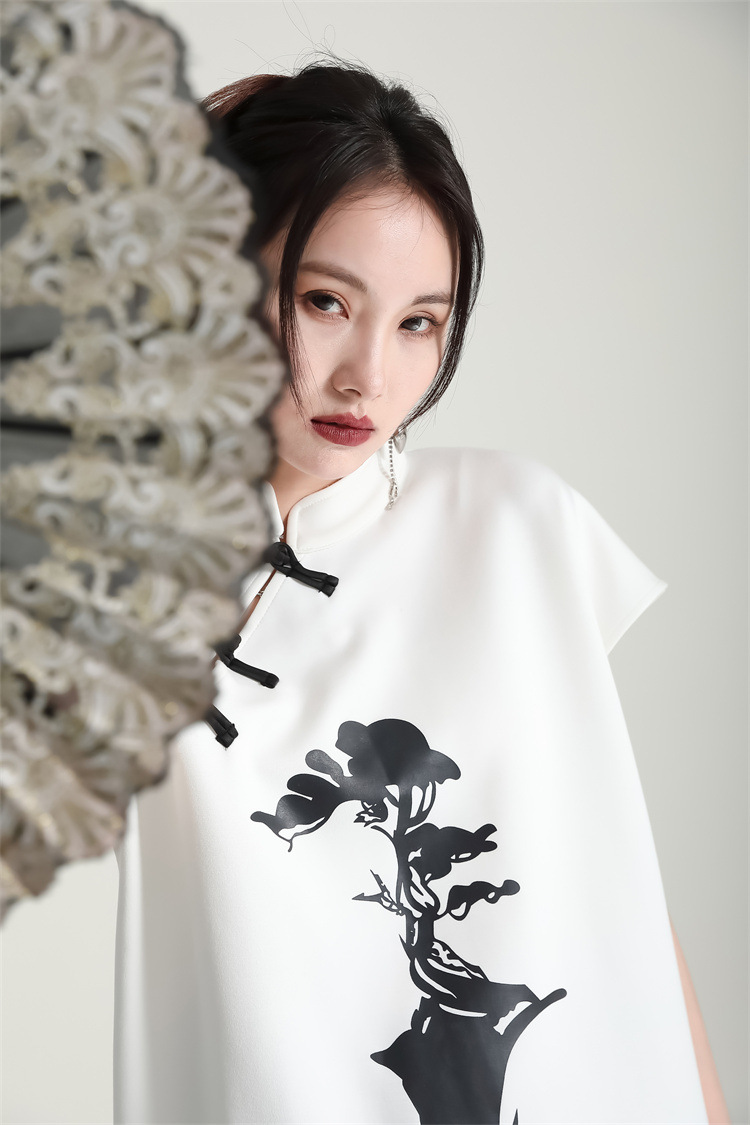 Women's Chinese-style Improved Cheongsam Frog Button Printed Short-sleeved T-shirt Summer