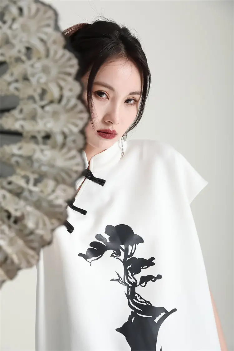 Women's Chinese-style Improved Cheongsam Frog Button Printed Short-sleeved T-shirt Summer